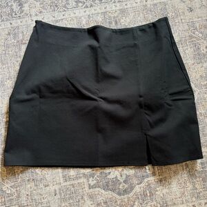 Never worn old navy black pencil skirt with slit